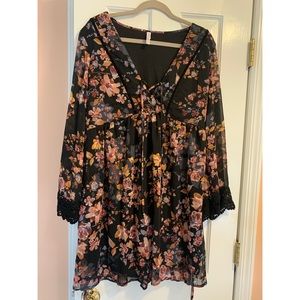 NWOT! Xhilaration Floral Long sleeved Dress